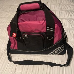 OGIO PINK HALFDOME NWT DUFFLE BAG